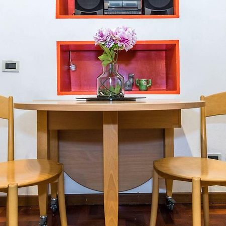 Altido Colorful Studio For 2 Close To Sforzesco Castle Милан Экстерьер фото